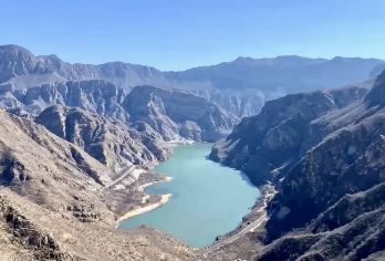 【珍珠湖1日游】向阳口村-珍珠湖 户外经典9公里徒步【[网红小众]穿越复古废弃铁道，在悬崖机位拍片】