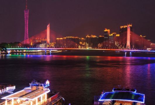 广州/佛山出发：陈家祠+珠江夜游+圣心大教堂+外观广州塔一日【私家小团丨小众玩法丨独立包车丨安排合理丨优选行程丨管家服务丨上门接送】