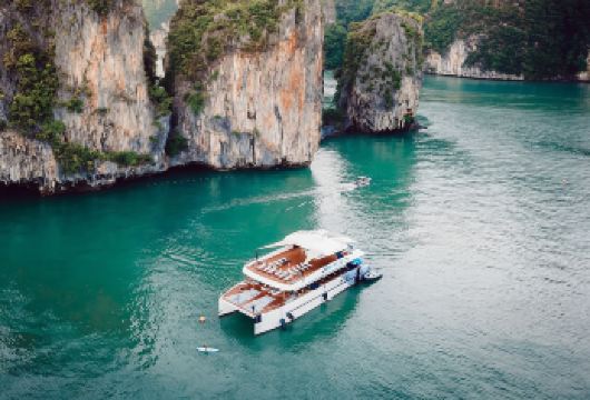 泰国普吉岛攀牙湾一日游-星光之旅激情号007岛落日多船型可选【[打卡007岛]参观007岛，打卡著名电影取景地】