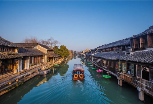 嘉兴乌镇+乌镇西栅+西栅夜游一日游【纯玩 评鉴江南水乡古镇】【畅游地标景点，寻国家宝藏，赏世界文化遗产，漫游古街感受此座老城慢时光。】