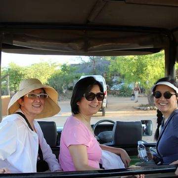 南非约翰内斯堡匹林斯堡国家公园【约翰内斯堡接送，越野车游猎】