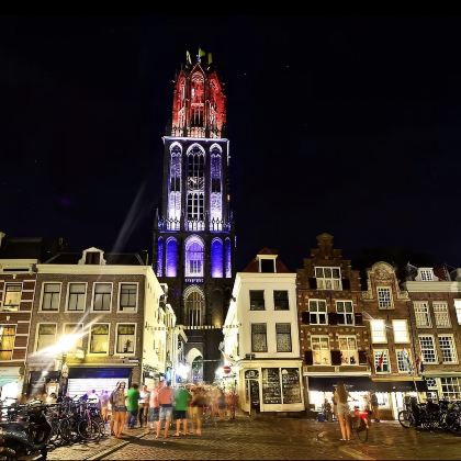 荷兰+乌得勒支老运河+德哈尔古堡+音乐钟博物馆一日游