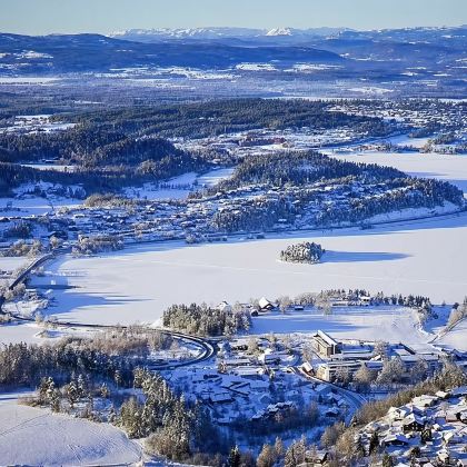 蒂里湖+DRAMMEN小镇+维格兰雕塑公园+歌剧院（包车）