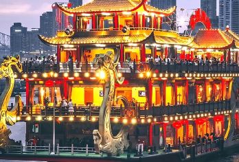 重庆两江游夜游【免费登甲板+金碧系列/经典游/精品游3选1】【正规电子票，刷身份证/短信二维码登船，若无大陆手机请在携程订单“出行通知信息”查看二维码】