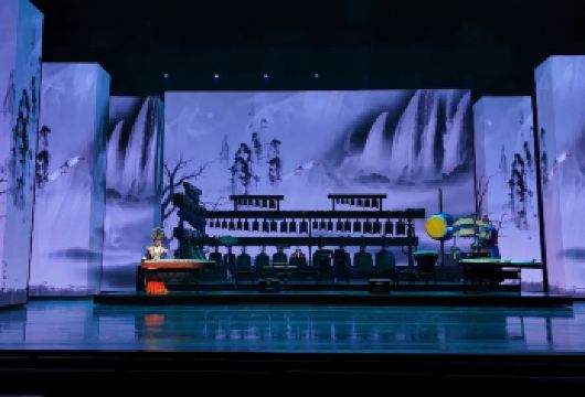 湖北省博物馆讲解（含预约票）可定穿越青铜纪VR｜勾践剑｜编钟【可选择演出项目：穿越青铜纪VR ｜ 编钟演出 ｜遇见勾践剑 根据需求下单】