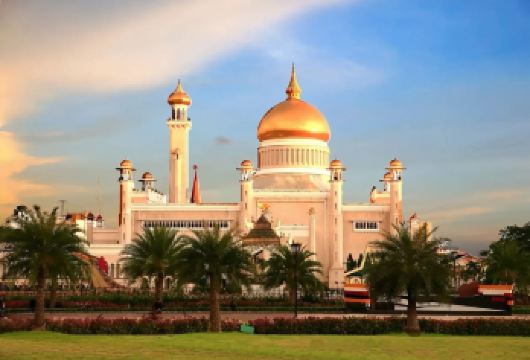 文莱达鲁萨兰国：努洛伊曼皇宫+苏丹纪念馆+杰米清真寺【专属客服和本地中文司机，一家一团包车】