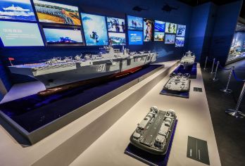 海军博物馆+琴屿路+鲁迅公园+人工讲解【了解海军发展历史】【包含海军博物馆+室外讲解，室内有公益讲解，必须团队统一入园，如有异议谨慎下单】