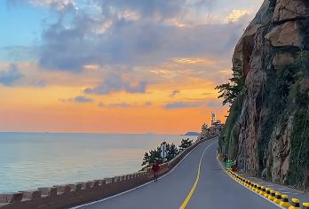 崂山风景区仰口+太清一日游/三成人【醉美环海公路，打卡网红青山渔村，感受独特的崂山沿海超美景色体验。】
