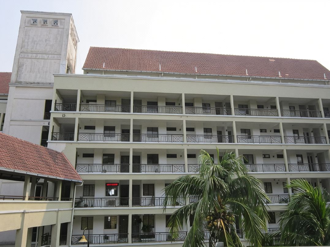 New Seaview with Seaside Apartment-2R1B