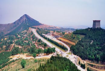 陕西:革命地红色游-延安枣园-杨家岭-王家坪-宝塔山两日活动【全程中文/英文/俄语/各种小语种服洒务，沟通无障碍，景点可调,多种车型可选】