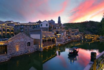 北京古北水镇+司马台长城一日游【包车游/可晚出发看夜景】【一站纯玩，市区上门接送】