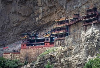 大同应县木塔+净土寺+悬空寺一日游【城区上门接 小众寺庙】【[小众深度]珍藏着应县三宝其中之二的小众寺庙带你开眼界，空寺留足登临观赏时间，应县木塔进塔参观讲解】
