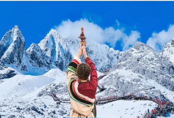 丽江玉龙雪山+蓝月谷一日游(包含雪山进山费+雪山环保车)【品质线路，旅游套餐玉龙雪山冰川公园一日游，全程用车无缝接送、为您带来舒适的旅行体验。】