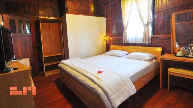 Bata Merah Guest House Batu