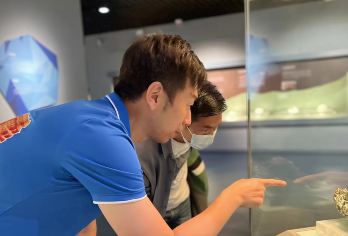 南京博物院半日游【2.5H人工深度精讲|私享耳麦|资深讲师】【[参团灵活]每天可选两场次10点场/14点场，带你探寻式深度解说】