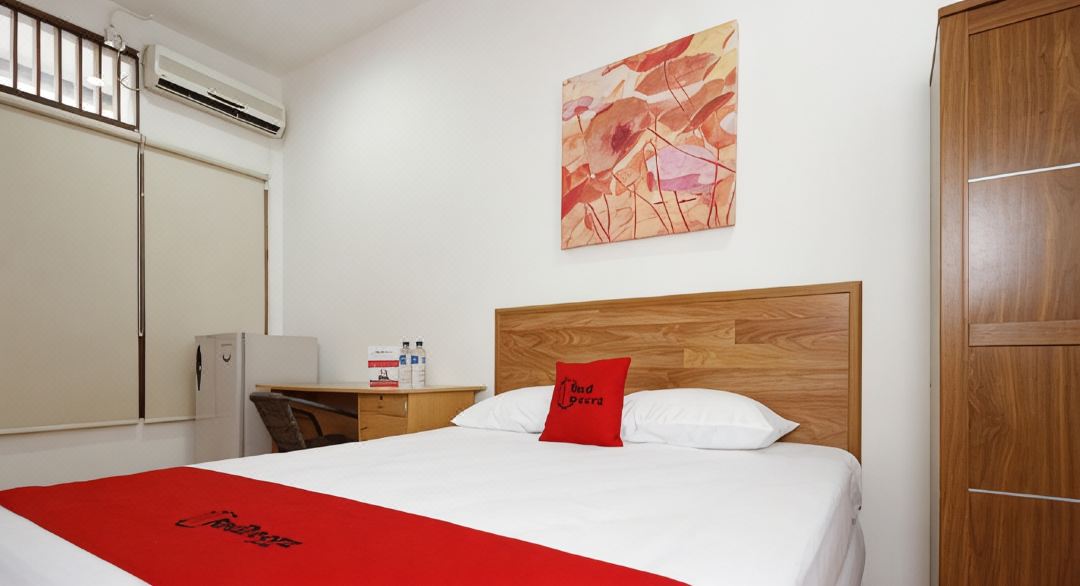 RedDoorz Plus near Plaza Indonesia