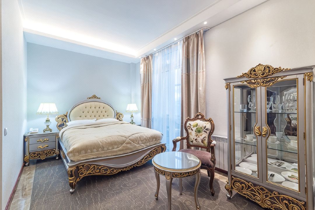 Lenina Hotel