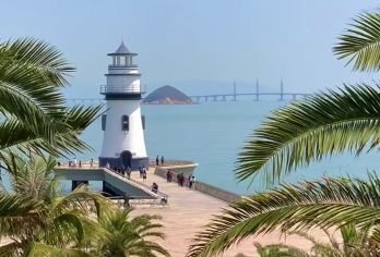 珠海+港珠澳大桥游一日活动丨含午餐【游轮出海+罗西尼博物馆】【[港珠澳大桥]港珠澳大桥是世界咀长的跨海大桥，是全球咀长的公路沉管隧道和全球一的深埋沉管隧道！】