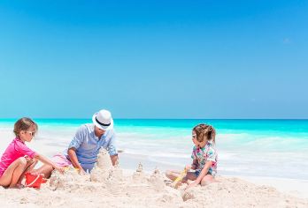 杨梅坑+桔钓沙+鹿嘴山庄+大梅沙海滨公园一日包车游【上门接】【私家小团丨独立包车丨车型可选丨优选行程丨管家服务丨上门接送】