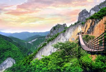 武陵山大裂谷+816工程一日游【赠乌江游船｜特色中餐丨纯玩】【[全景玩法]涪陵区不能错过的景点：4A景区816工程+5A景区武陵山大裂谷】