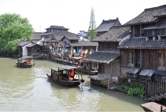 【苏州出发】乌镇西栅景区+乌镇东栅景区一日游 纯玩【[优质交通]空调旅游巴士，一人一座】