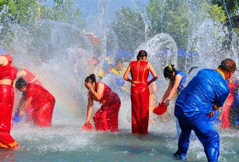 云南西双版纳傣族园+曼远村一日游【独立用车丨酒店接送】【[品质保障]一单一车，全程只为您服务不论您多少人，司机、用车等全程都是为您服务】