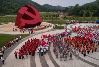 陕西黄河壶口瀑布+南泥湾风景区+北京知青旧居一日游【包车游】【家庭出行 睡醒出发】