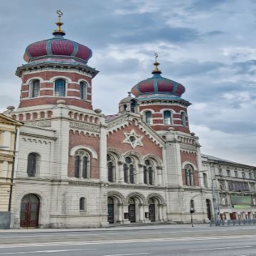 布拉格出发：圣巴尔多禄茂主教座堂＋啤酒博物馆＋大犹太会堂