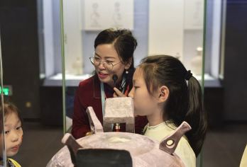 河北博物院半日游【人工趣讲亲子必选】无线耳麦＋中高级导游【[精致小团]精品小团，拼团，可代预约门票，含防蹭听耳麦，人少不拥挤，告别嘈杂~】