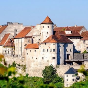 德国慕尼黑*布尔豪森城堡*三河之城（帕绍）一日游【中文司机】