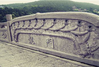 洛阳龙门石窟+少林寺一日游【三环内免费接驳●纯玩无购物】【河南两家首批5A级精华龙头景区少林寺和龙门石窟，游厚重河南不可错过的经典行程！】