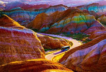 张掖七彩丹霞+平山湖大峡谷一日游【1人成团/8人团or大巴】【神奇张掖彩虹地貌景观，摄影天堂+户外乐园】