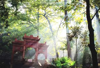 会理古城+白马寺+会理绿陶博物馆一日游【2人起订独立小包团】【上门接送-边走边玩-时间自由】