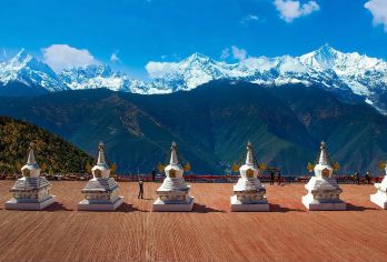 香格里拉+梅里雪山一日游【私家团、2人起一单一车】【纯玩无购物，老师傅带你打卡梅里雪山飞来寺&雾浓顶2大观景】