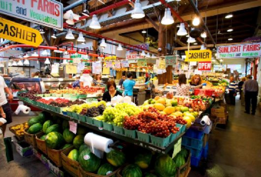 加拿大温哥华吊桥公园+格兰威尔岛公众市场+伊丽莎白公园一日游【北美风情的海滨城市】