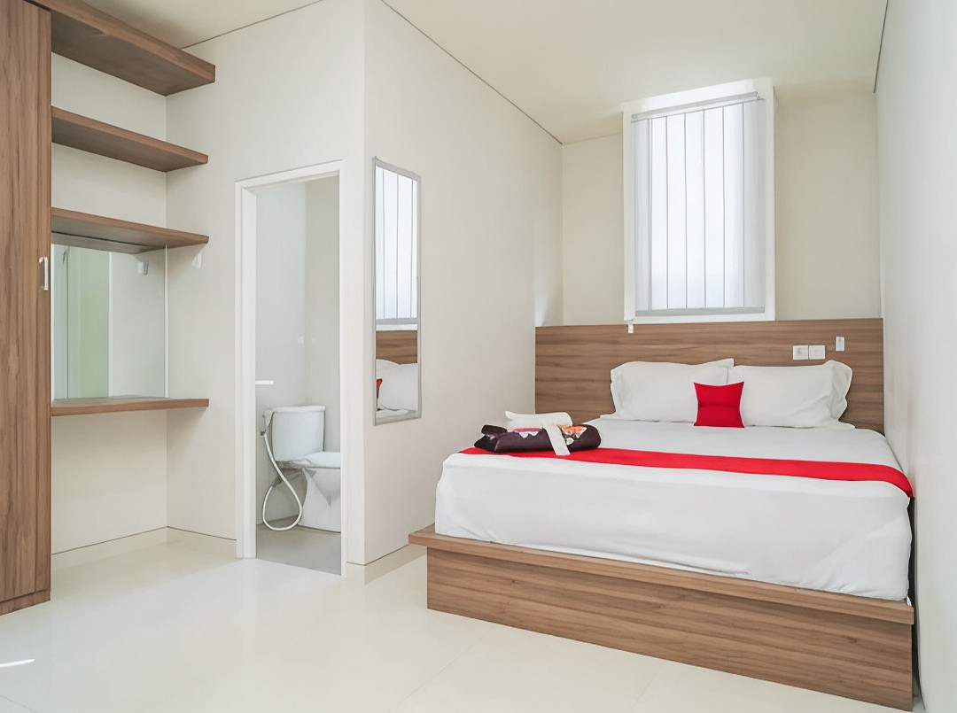 RedDoorz Plus @ Jalan Pemuda Timur Bojonegoro