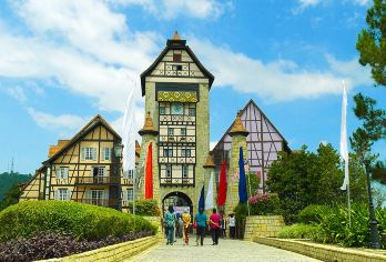 云顶+法国村+日本村+黑风洞一日游：高原云海 异国风情【一步穿越到欧洲小镇，体验云端上的法式浪漫与日式和风。】