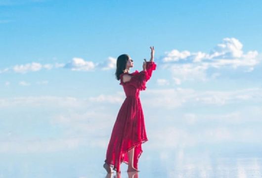 天空之境一日游【2-6人团/独立团/蓝眼泪萤火虫喂老鹰猴子】【[出行无忧]可选2-6人拼团，私家小团，告别传统大团模式，纯玩无购物不拿回扣，行程透明。】