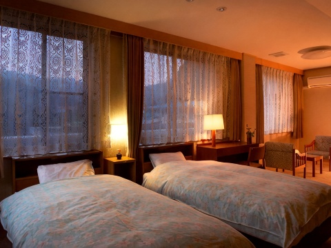 溪流温泉 桂山莊-官方