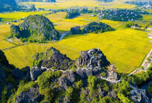 华闾-三谷/长安-木嘎洞-越南河内出发自行车之旅【骑自行车探索华闾古都及宁静的宁平乡村，沉浸于当地文化之中 在宁平三谷或长安享受1.5至2小时的游船之旅，沿途欣赏壮丽的溶洞和被誉为