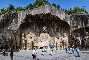白马寺+龙门石窟一日游【独立包车、上门接送、多选车型】【[舒适体验]家庭包车私享小团，亲子出游，公司团建，不和陌生人拼团，1单1团更舒适】
