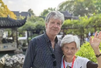 上海至苏州私人旅游+留园+寒山寺+山塘街+时代秀【联合国教科文组织世界遗产名录上的苏州园林，错过它就等于错过了苏州。 从拥有1200年历史的商业街乘船游览 在拥有1500年历史的佛教寺庙中寻求平静】