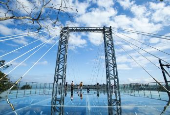 三亚呀诺达热带雨林一日游·往返接送·呀诺达门票·可选玻璃栈道【[贴心赠送1]下单后即可赠送1888免税店优惠劵（需提前联系在线客服）；】