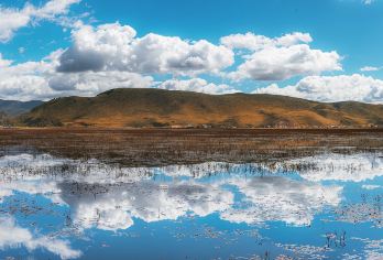 云南丽江+香格里拉+独克宗古城+虎跳峡(香格里拉段)+纳帕海【专车服务+行程可调+酒店接送】