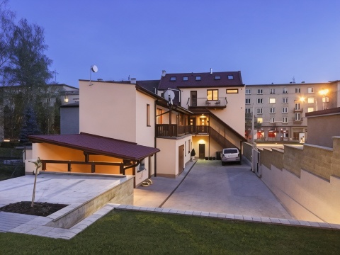 索科尔斯卡旅馆-官方