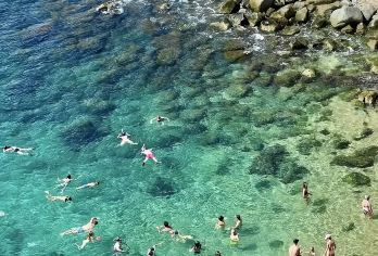 西班牙巴塞罗那周边小镇一日游/【蓝色大海的传说】取景地【酒店上门接送，省力省心，轻松畅游布拉瓦海岸的璀璨明珠——托萨与布拉内斯】