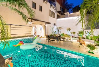 从化泮山小筑8房12床温泉泳池别墅+KTV+私家泡池+麻将【别墅内带泳池+温泉入户+独立KTV+麻将，配套设施齐全。】