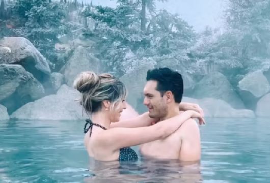 阿拉斯加州费尔班克斯珍娜温泉+冰雕博物馆+圣诞老人之家一日游【享受天然矿物质温泉，体验一场冰火交融的极地奇景之旅。】