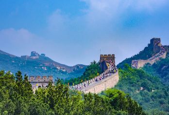 北京八达岭长城+长城脚下特色一日游【品农家菜&感受地道文化】【甄选英文导游带队讲解，专车上门接送，出发时间自由。】