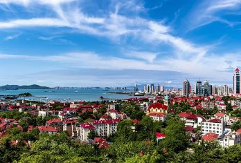 青岛市区一日游【省心游|含门票|葡萄酒博物馆|出海体验】【轻松跟团、海陆空看青岛、省心省力、市区上门接送】